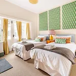 Curlew Close בית נופש