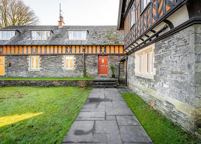 Curlew Close * Ambleside